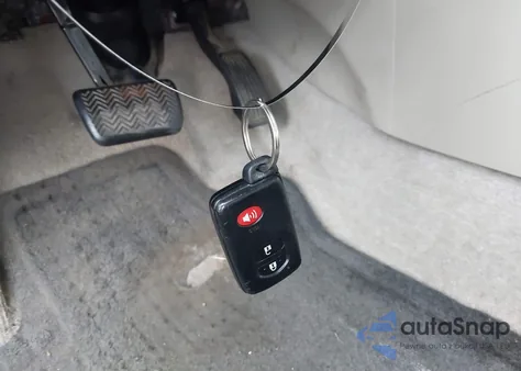 2011 Toyota Prius Four из США, поврежденный, VIN JTDKN3DU0B5317209